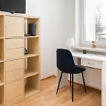 Metro Stoklosy Homely By Bookinghost Daire