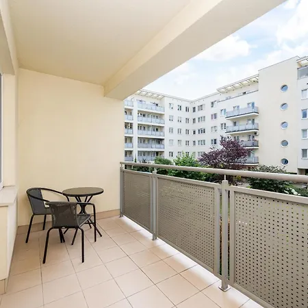 Metro Stoklosy Homely By Bookinghost דירה ורשה