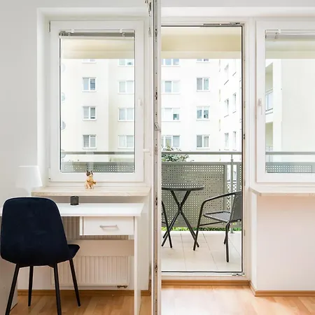 Metro Stoklosy Homely By Bookinghost * Varsovie